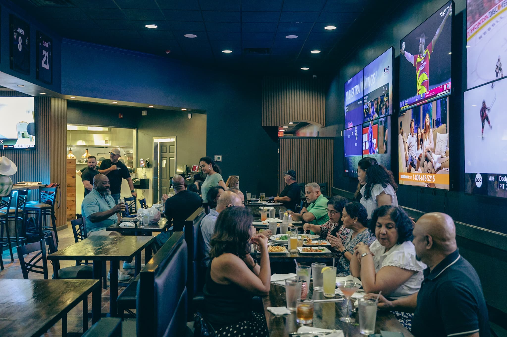 Wall-to-wall sports screens